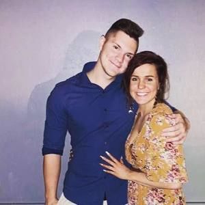 Meet your Posher, Carly